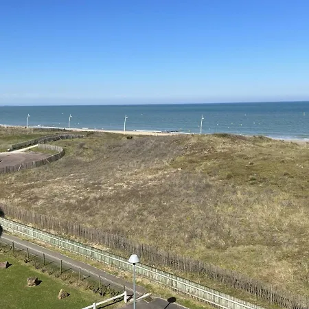 Apartman 2 Pieces Avec Balcon Et Acces Direct A Cabourg, Animaux Admis - Fr-1-487-352
