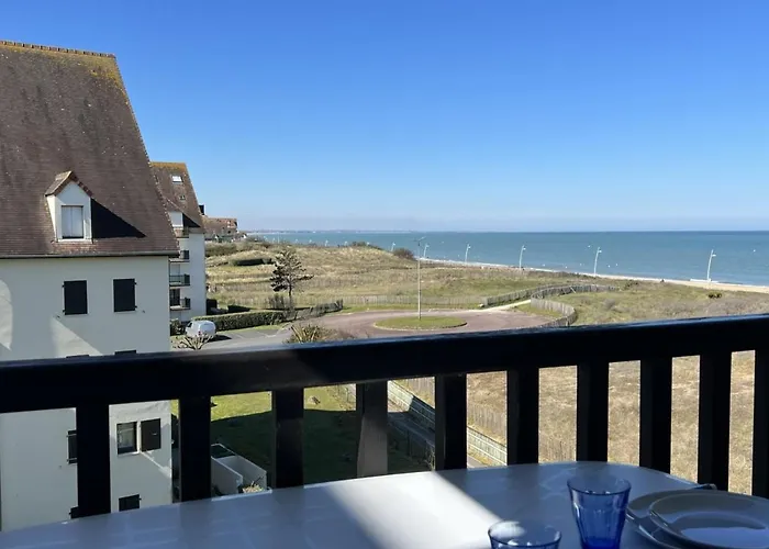 2 Pièces Avec Balcon Et Accès Direct à Cabourg, Animaux Admis - Fr-1-487-352 Cabourg